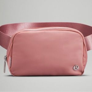 NWT - Brand New Lulu Lemon Pastel Pink Everywhere Belt Bag 🌸